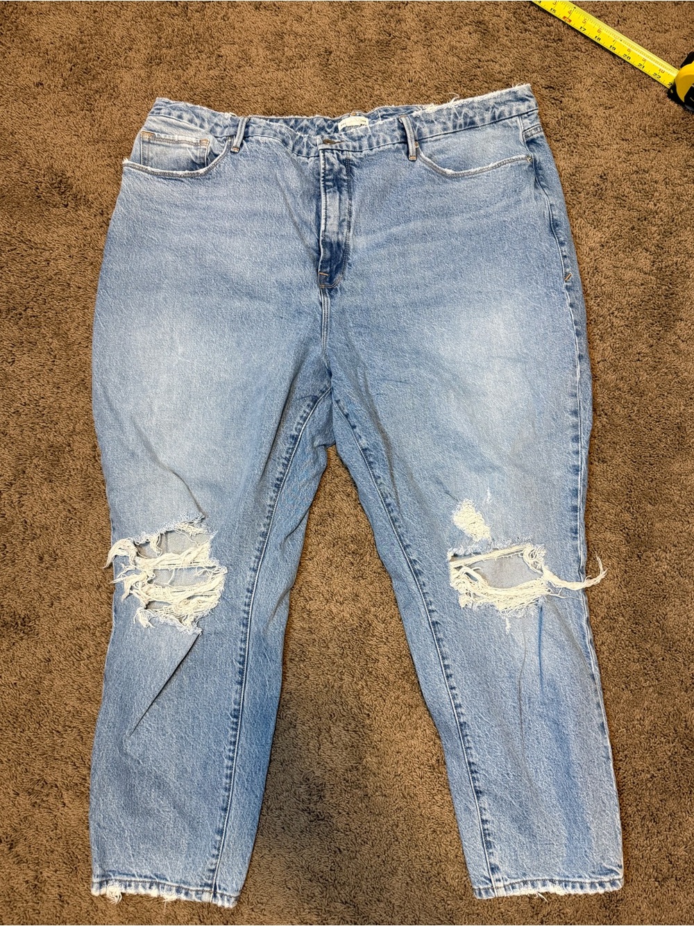 Good American Light Wash Distressed Raw Hem Jeans women’s 22